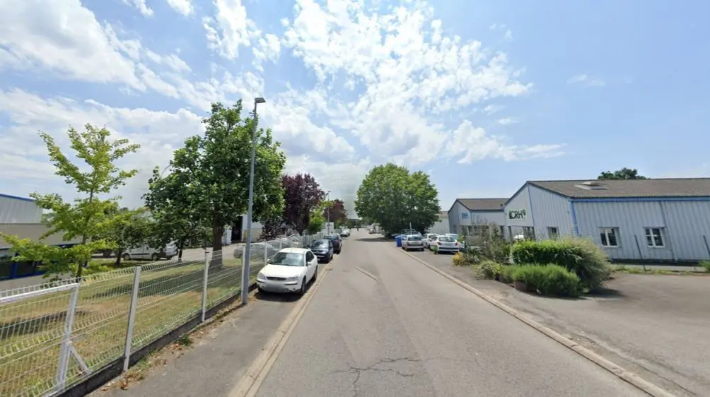 Local 580 m² NORD LOIRE