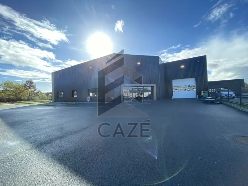 LOCAL D'ACTIVITES/SHOWROOM - MARTIGNAS SUR JALLES