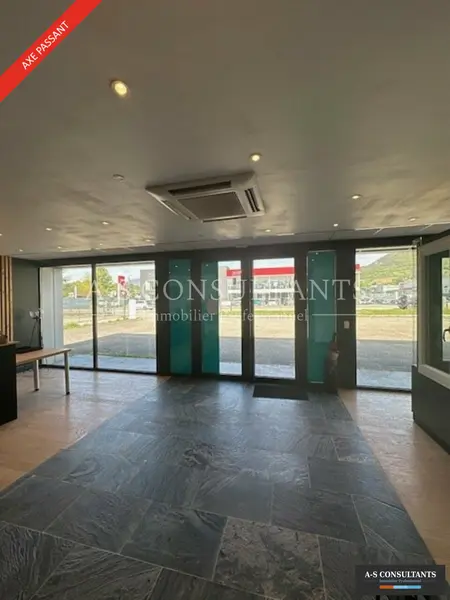A vendre Local commercial  215m² La Ravoire