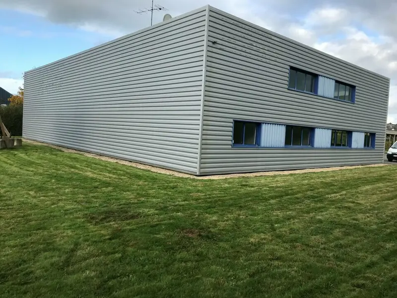 A vendre Locaux d'activité 660m² Crevin