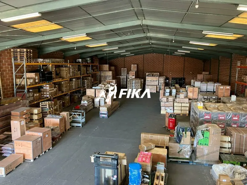 A VENDRE ENTREPOT D'ACTIVITÉ 1000 m² - (31100) TOULOUSE