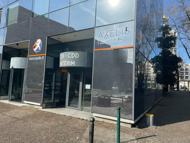 A louer Local commercial  96m² Lyon 06