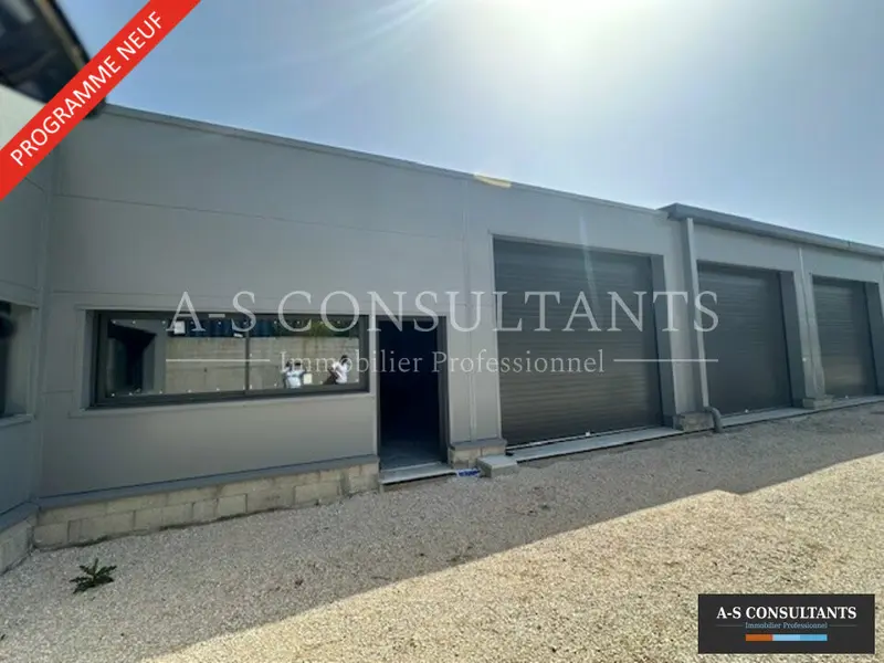 A vendre Entrepôt 200m² Sonnaz