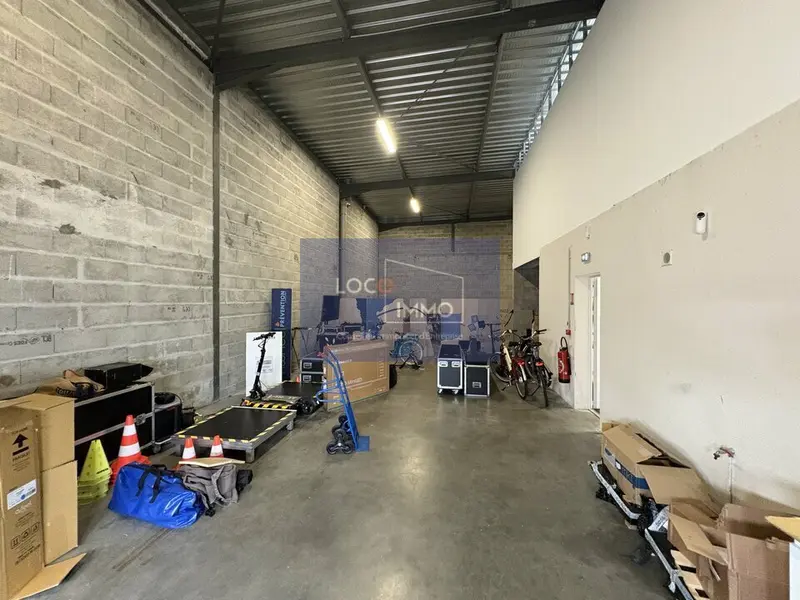 A louer Locaux d'activité 286m² Eysines
