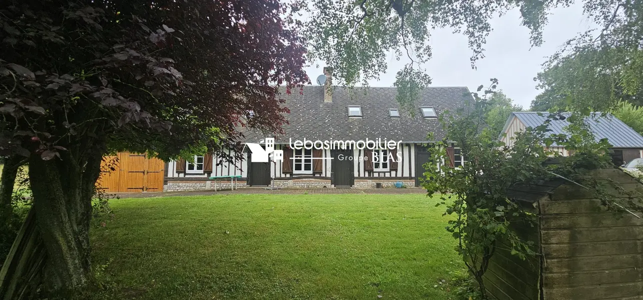Maison normande avec dépendance