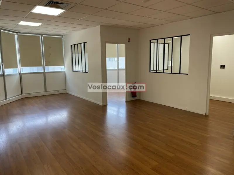 A VENDRE - Des bureaux de 90 m2 dans le quartier de l'ARENAS
