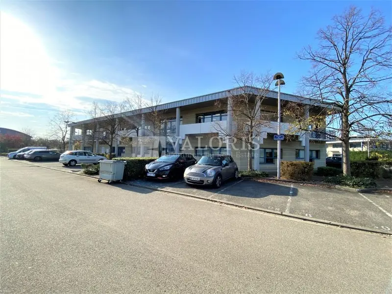 A louer Bureaux 328m² Bron