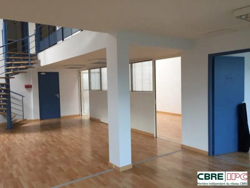 LOCATION - REF : 7962FD