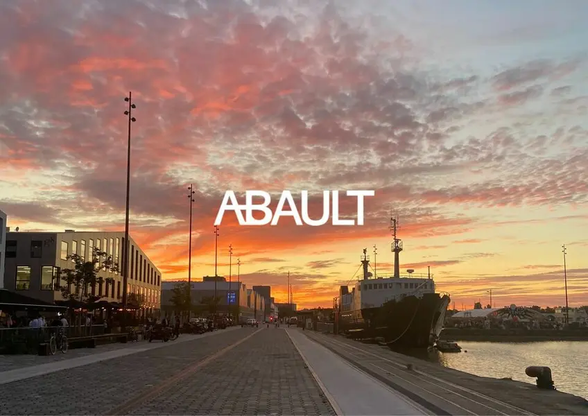 BUREAUX DE 80 M2 EN PLEINE CENTRE DE LATRESNE BUREAUX DE 80 M2 EN PLEINE CENTRE DE LATRESNE
