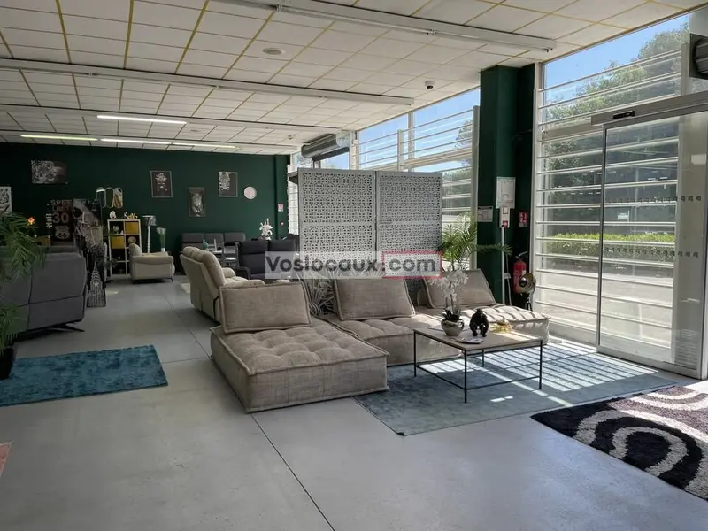 A louer Local commercial  480m² Vallauris A louer Local commercial  480m² Vallauris