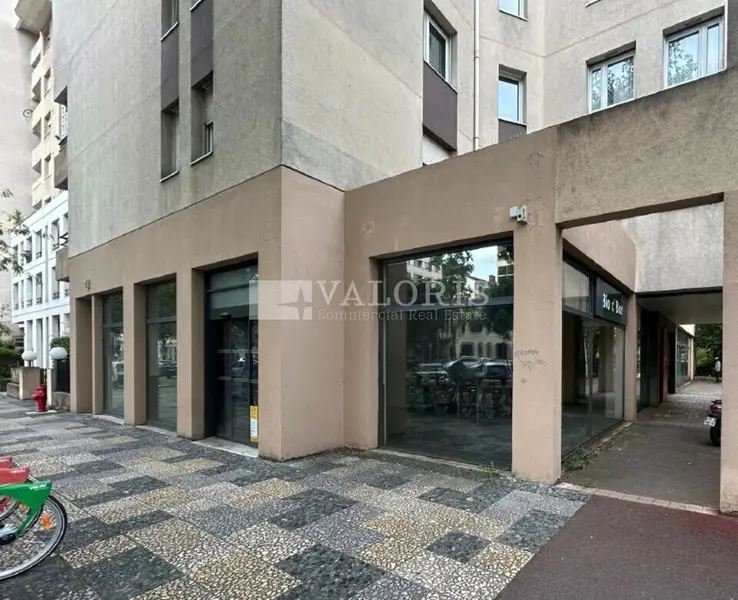A louer Local commercial  472m² Lyon 06 A louer Local commercial  472m² Lyon 06