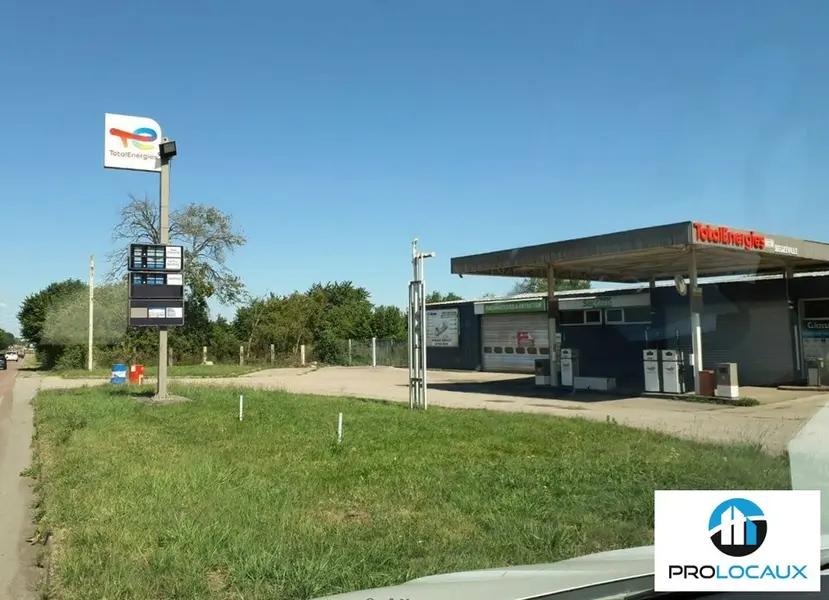 A vendre Locaux d'activité 750m² Beuzeville A vendre Locaux d'activité 750m² Beuzeville