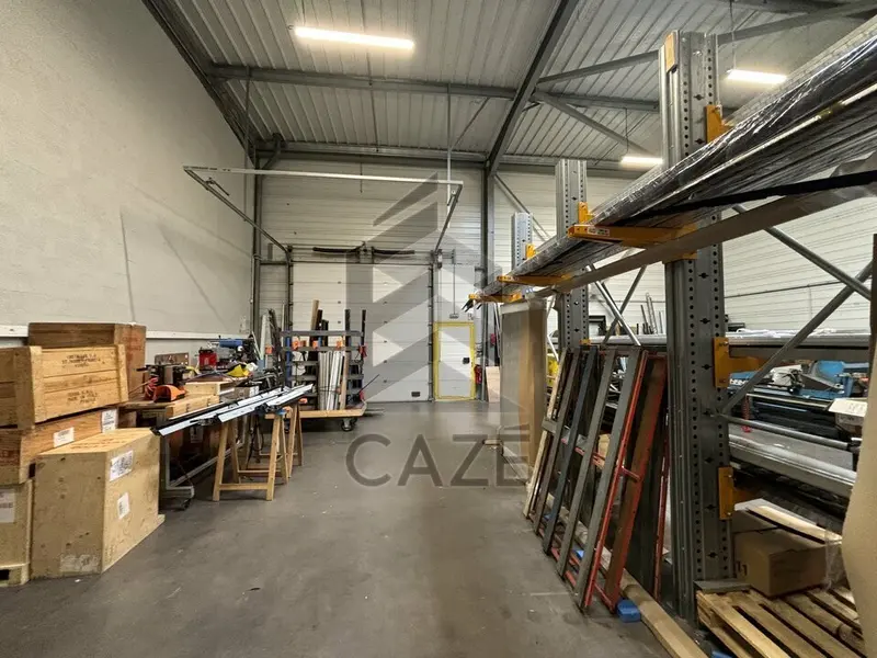 PROXIMITE ROCADE SORTIE 24 - BÂTIMENT MIXTE 