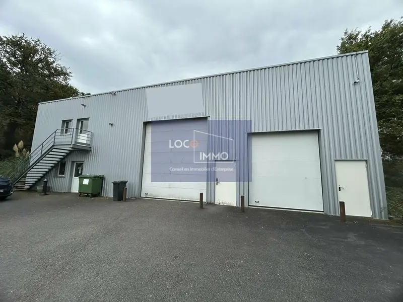A louer Locaux d'activité 561m² Pessac A louer Locaux d'activité 561m² Pessac