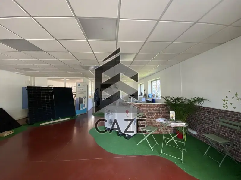 CELLULE A LOUER - PROXIMITE ROCADE CELLULE A LOUER - PROXIMITE ROCADE