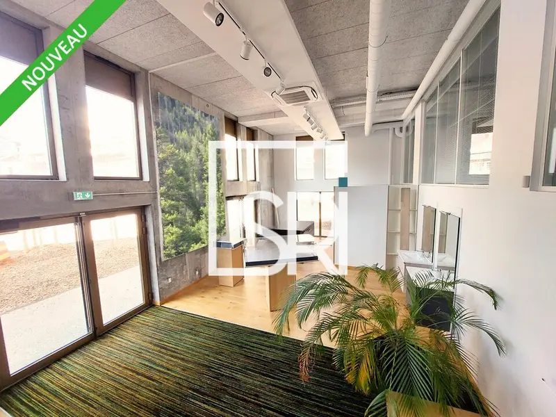 LOCATION BUREAUX - RDC - QUARTIER LES SALINS - 63000 CLERMONT-FERRAND LOCATION BUREAUX - RDC - QUARTIER LES SALINS - 63000 CLERMONT-FERRAND
