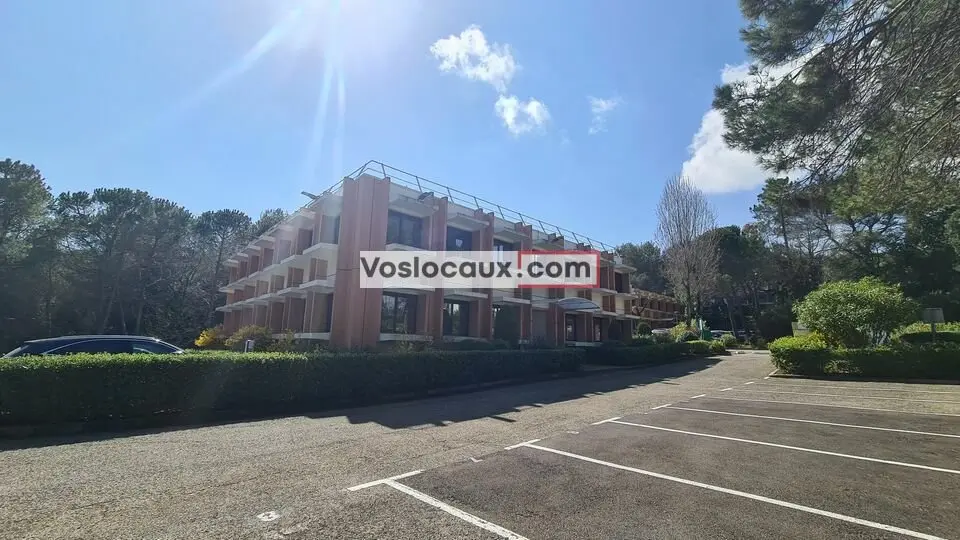 A louer Bureaux 127.51m² Valbonne A louer Bureaux 127.51m² Valbonne