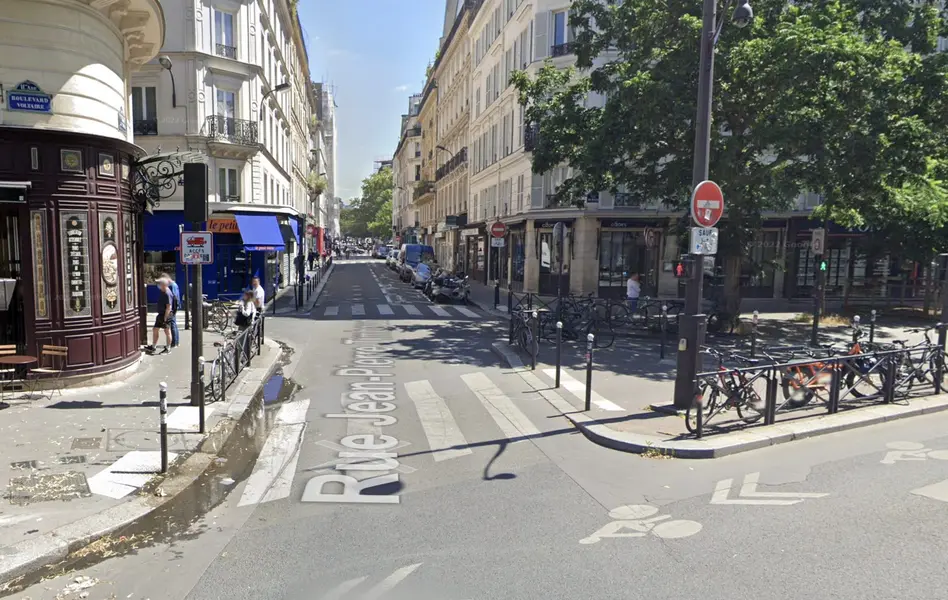 Murs Libres - Affaire d'angle - restaurant avec extraction externe. Murs Libres - Affaire d'angle - restaurant avec extraction externe.