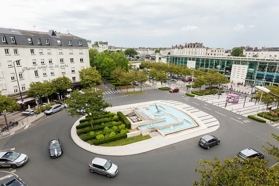 ANGERS - GARE - LOCATION PURE  ANGERS - GARE - LOCATION PURE