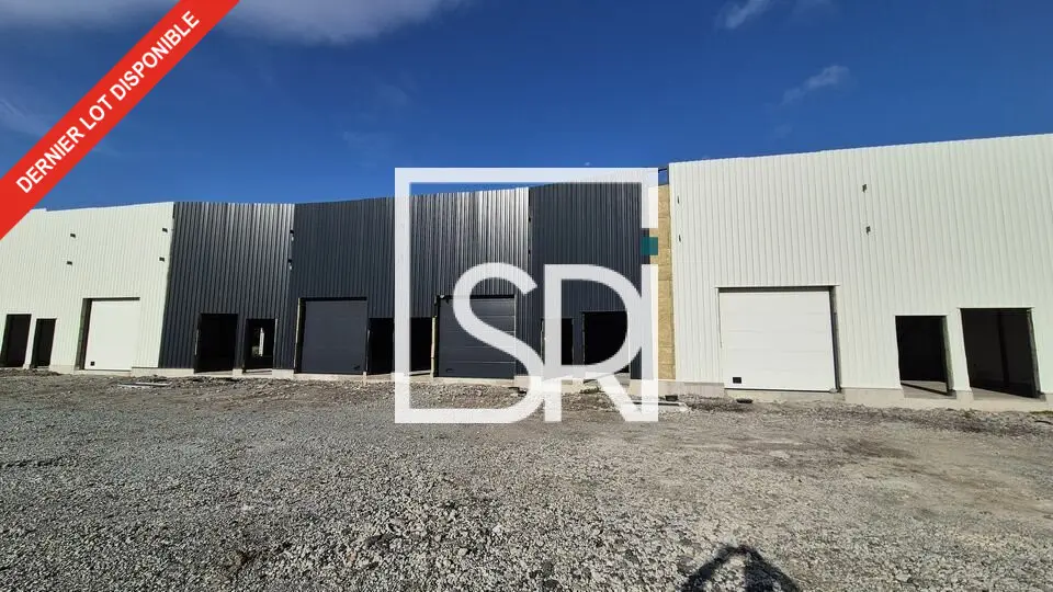 A louer Entrepôt 159m² Clermont-Ferrand A louer Entrepôt 159m² Clermont-Ferrand