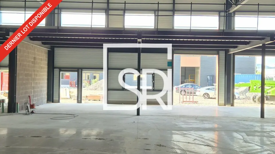 A louer Entrepôt 440m² Clermont-Ferrand A louer Entrepôt 440m² Clermont-Ferrand