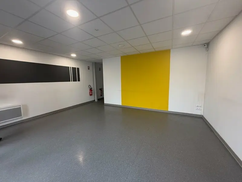 A louer Locaux d'activité 430m² Beauvais A louer Locaux d'activité 430m² Beauvais