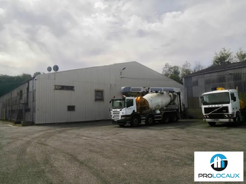 A louer Entrepôt 2200m² Grand-Couronne A louer Entrepôt 2200m² Grand-Couronne