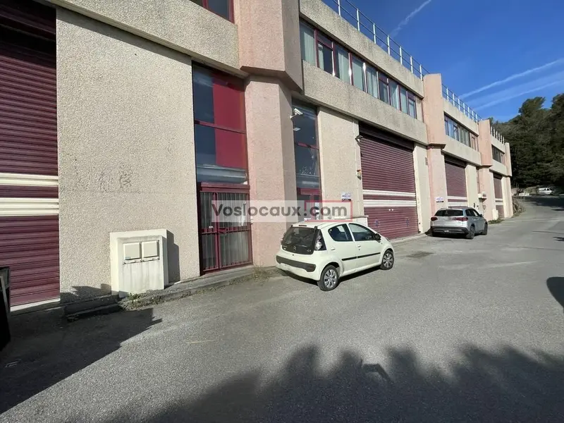 A louer Locaux d'activité 530m² Vallauris A louer Locaux d'activité 530m² Vallauris