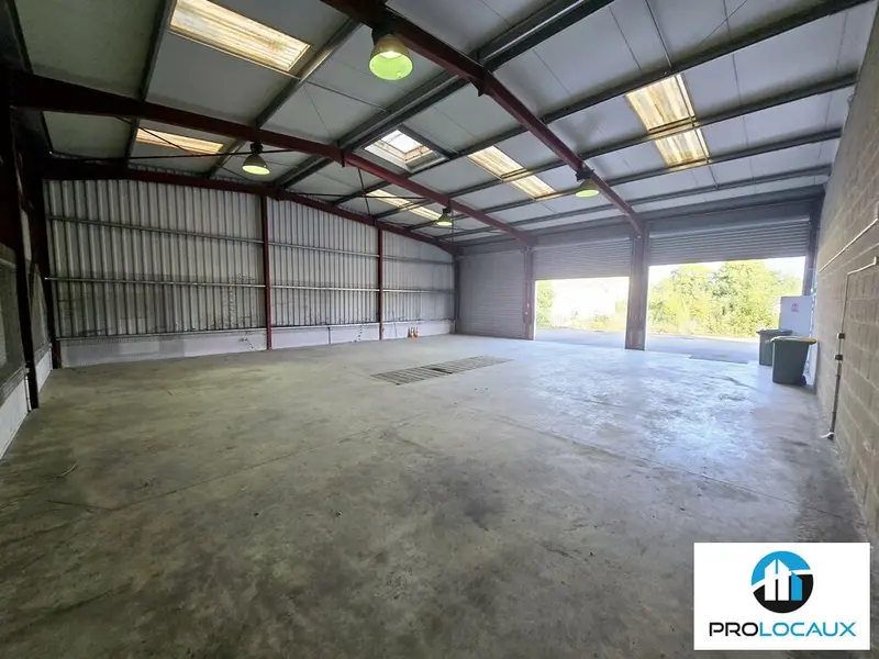 A louer Locaux d'activité 450m² Allonville A louer Locaux d'activité 450m² Allonville