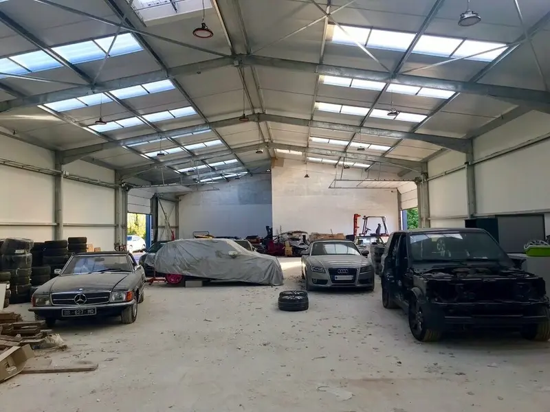 A vendre Locaux d'activité 1520m² Crouy-en-Thelle A vendre Locaux d'activité 1520m² Crouy-en-Thelle