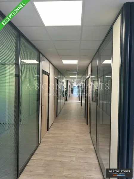 A louer Bureaux 630m² Le Pont-de-Beauvoisin A louer Bureaux 630m² Le Pont-de-Beauvoisin