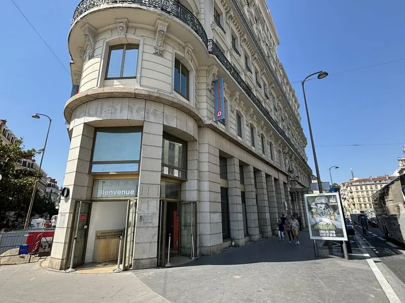 A louer Local commercial  1442m² Lyon 02 A louer Local commercial  1442m² Lyon 02