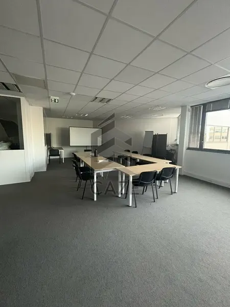BUREAUX A LOUER - PESSAC PROCHE ROCADE  BUREAUX A LOUER - PESSAC PROCHE ROCADE