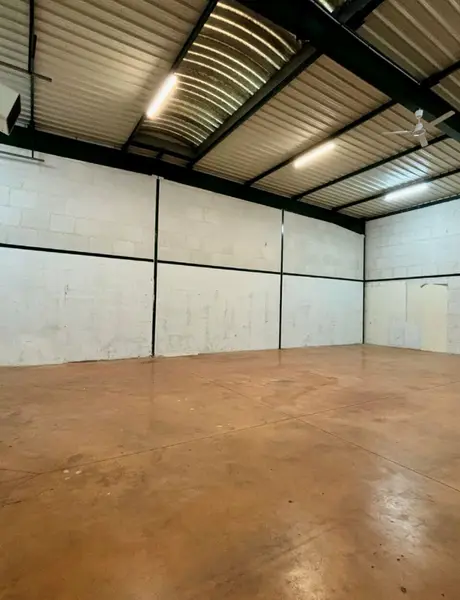 A louer Locaux d'activité 1095m² Villepinte A louer Locaux d'activité 1095m² Villepinte