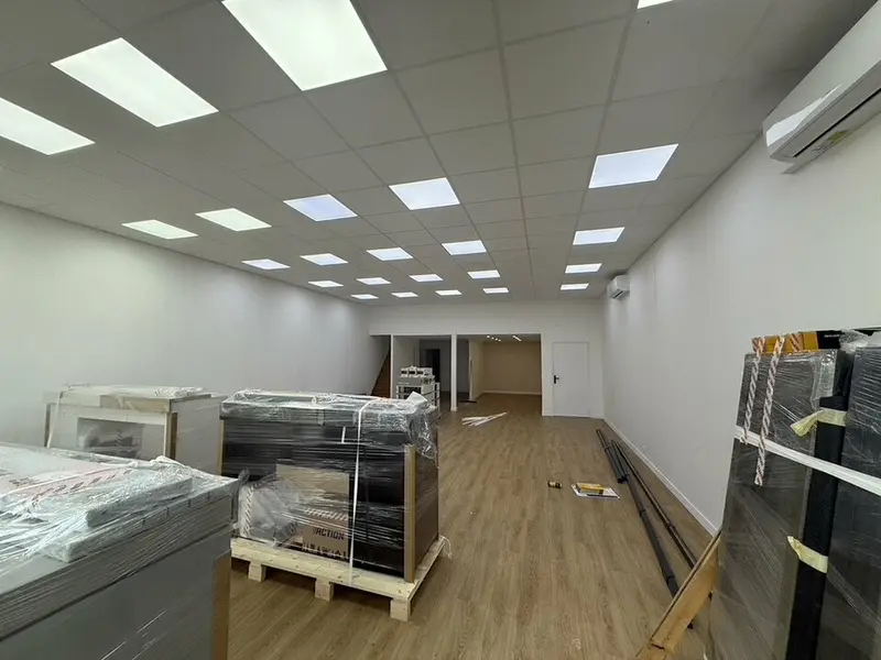 A louer Local commercial  219m² Beauvais A louer Local commercial  219m² Beauvais