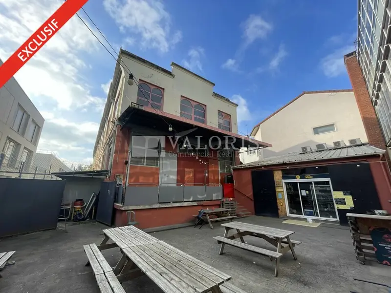 Venez découvrir un bel actif atypique à vendre. Venez découvrir un bel actif atypique à vendre.