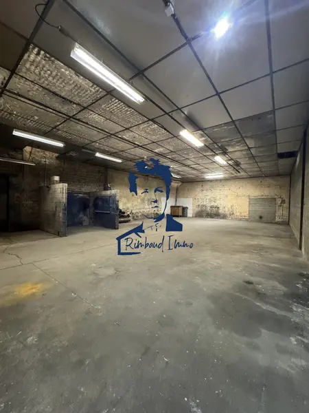 Local à Vendre Local à Vendre