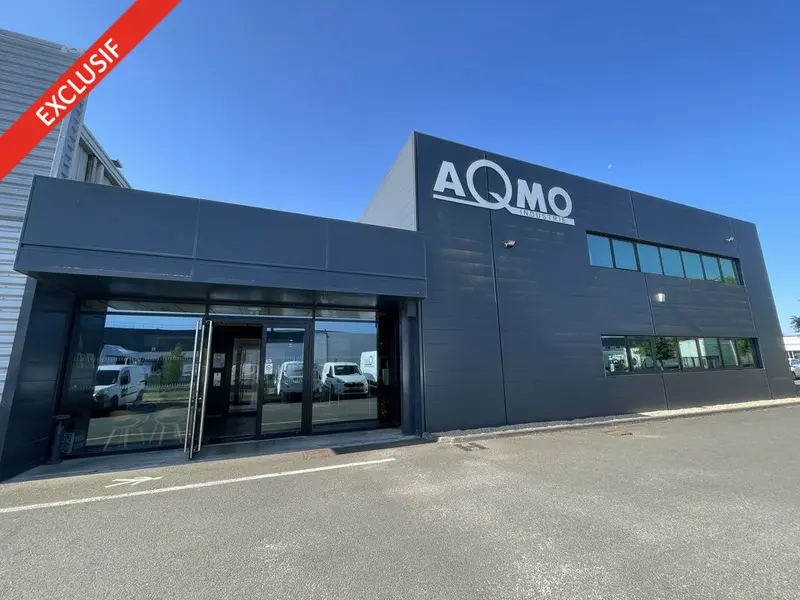 A vendre Locaux d'activité 1840m² Blanquefort A vendre Locaux d'activité 1840m² Blanquefort