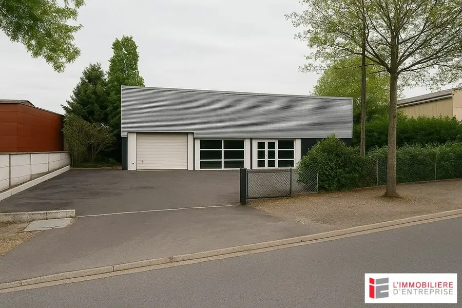 LOCATION  LOCAL D'ACTIVITÉ AVEC BUREAUX  340 m²  CESSON-SÉVIGNÉ LOCATION  LOCAL D'ACTIVITÉ AVEC BUREAUX  340 m²  CESSON-SÉVIGNÉ