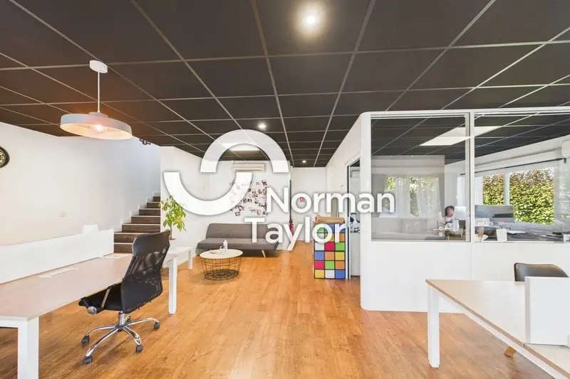 A vendre Bureaux 120m² Pérols A vendre Bureaux 120m² Pérols
