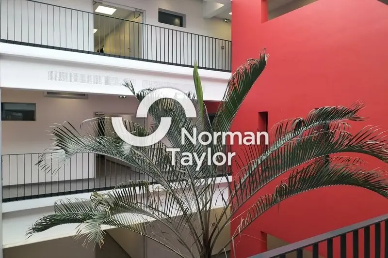 Bureaux de 120 m² à vendre  Béziers