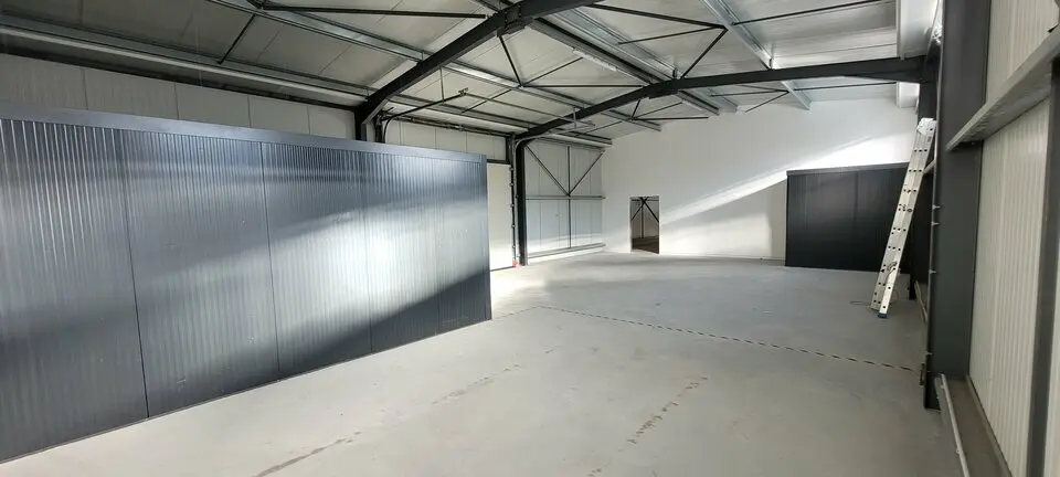A louer Locaux d'activité 140m² Belin-Béliet