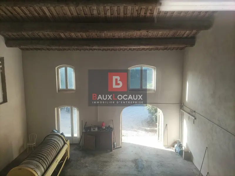 LOCATION ENTREPOT 130m² SALON DE PROVENCE