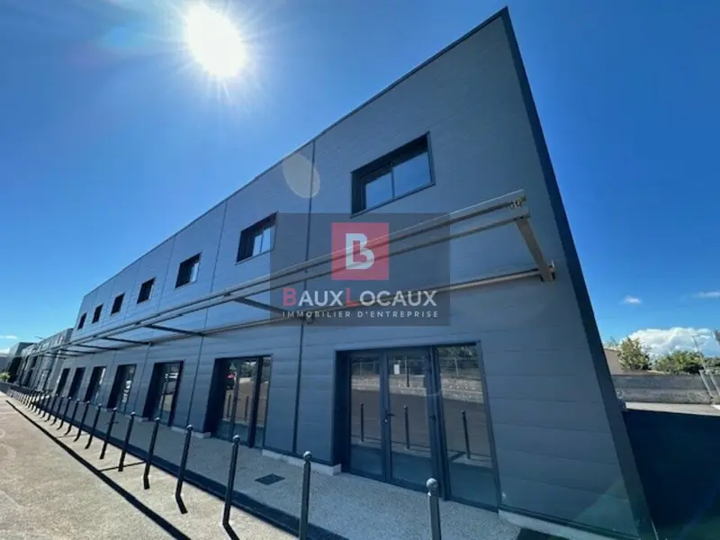 A LOUER / PLATEAU DE BUREAUX NEUFS EN R+1 D ENVIRON 118M² VEDENE