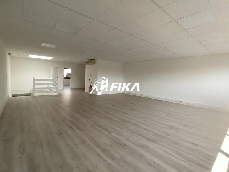 A LOUER BUREAUX 130 m² - (31130) BALMA LASBORDES