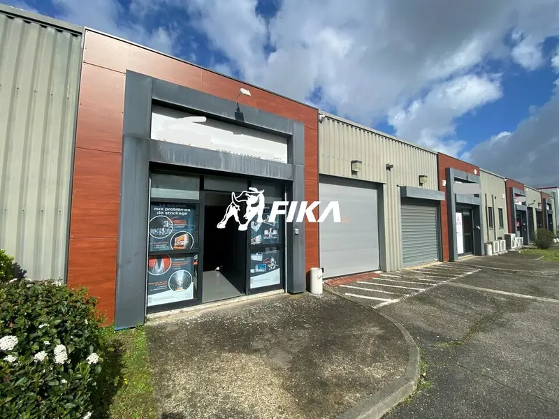 A LOUER LOCAL D'ACTIVITE 100 m² - (31240) L'UNION