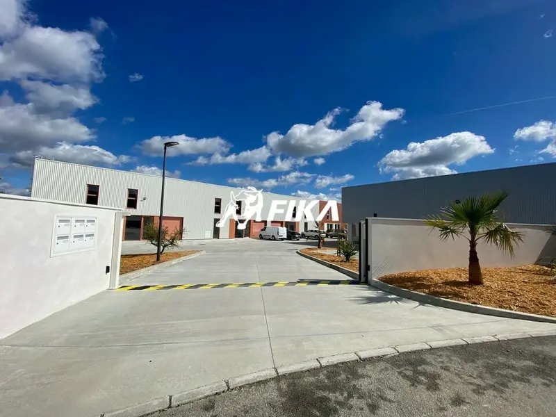 A LOUER LOCAL D'ACTIVITÉ 204 m² (31850) MONDOUZIL