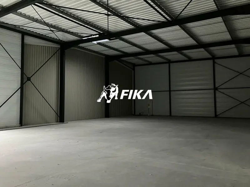 Entrepôt à louer à (33380) MIOS Entrepôt à louer à (33380) MIOS