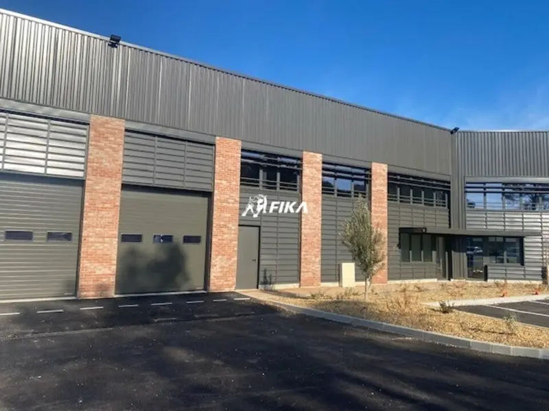 A VENDRE LOCAL D'ACTIVITÉ 590m² - (31820) PIBRAC