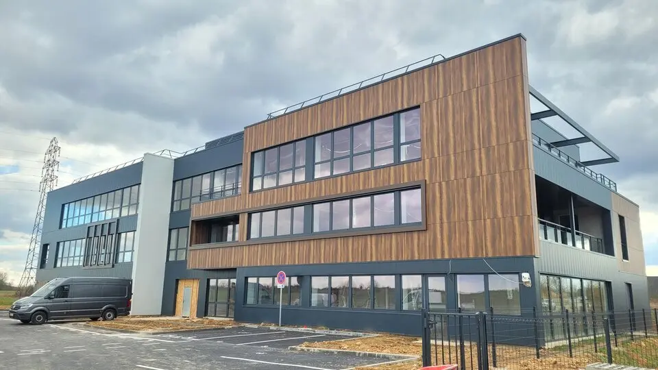 A vendre Bureaux 254.3m² Saint-Martin-du-Vivier